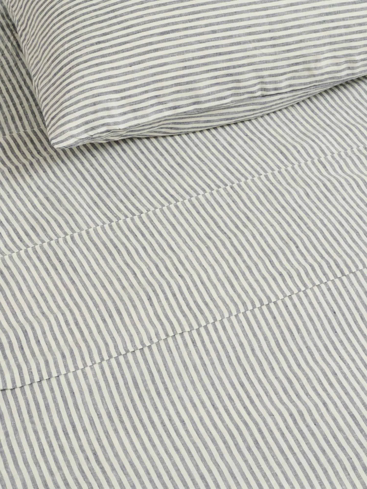 100% Linen Duvet Set in Blue Stripes