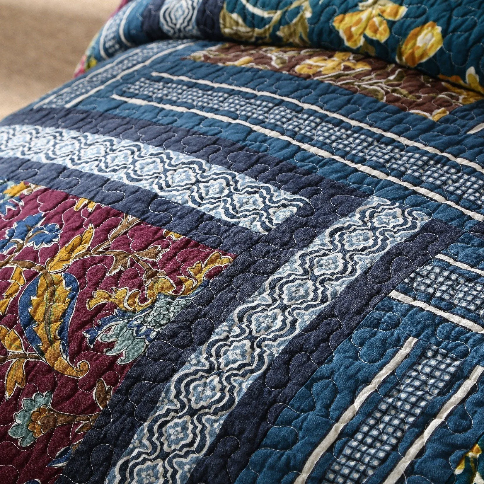 DaDa Bedding Bohemian Floral Midnight Ocean Blue Cotton Patchwork Bedspread Set (JHW-572)