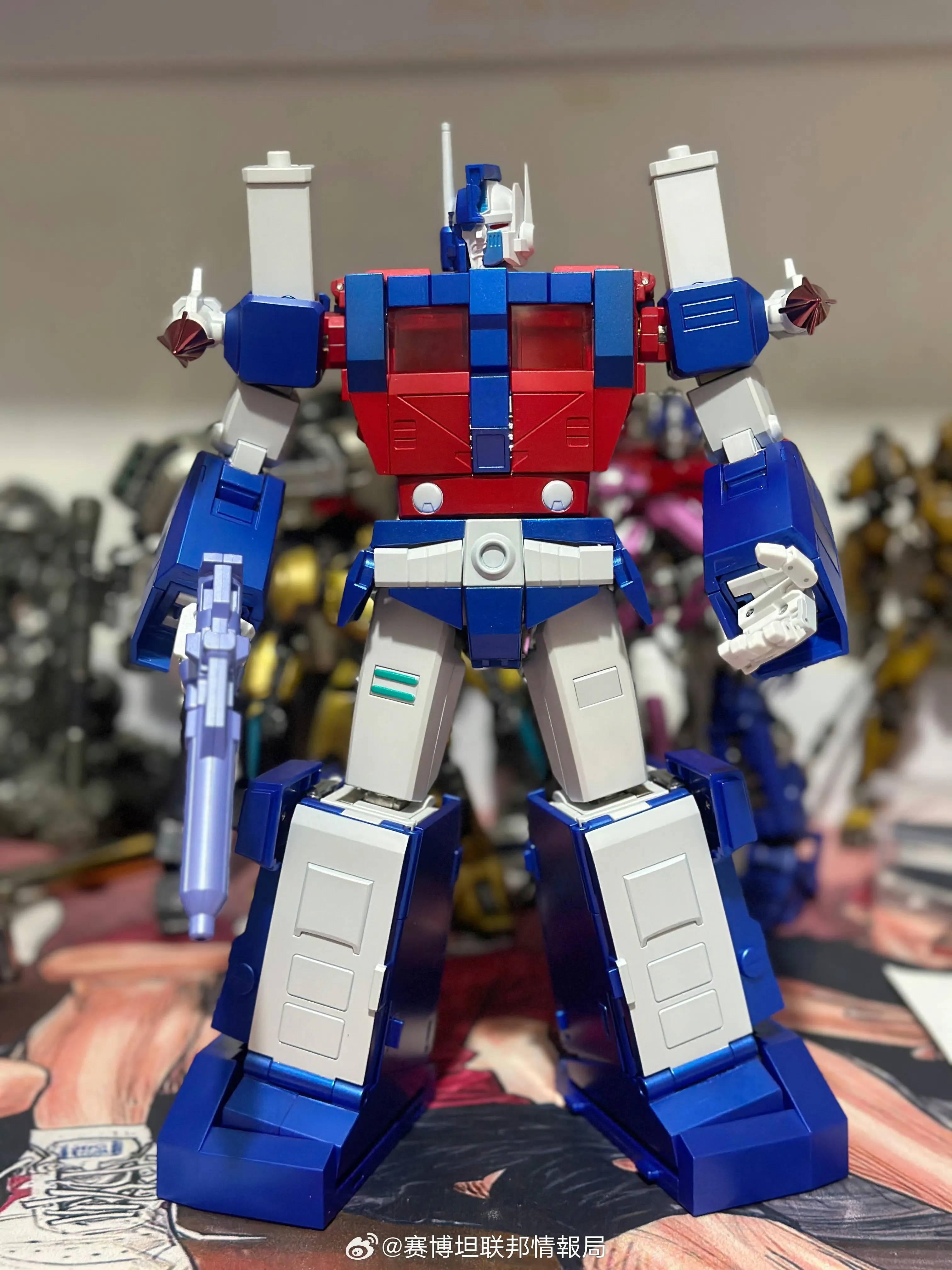 Fantastic Model Fanstoys FM02 FM-02 Margh ( Fans Toys G1 Ultra Magnus) 30cm / 11.8"