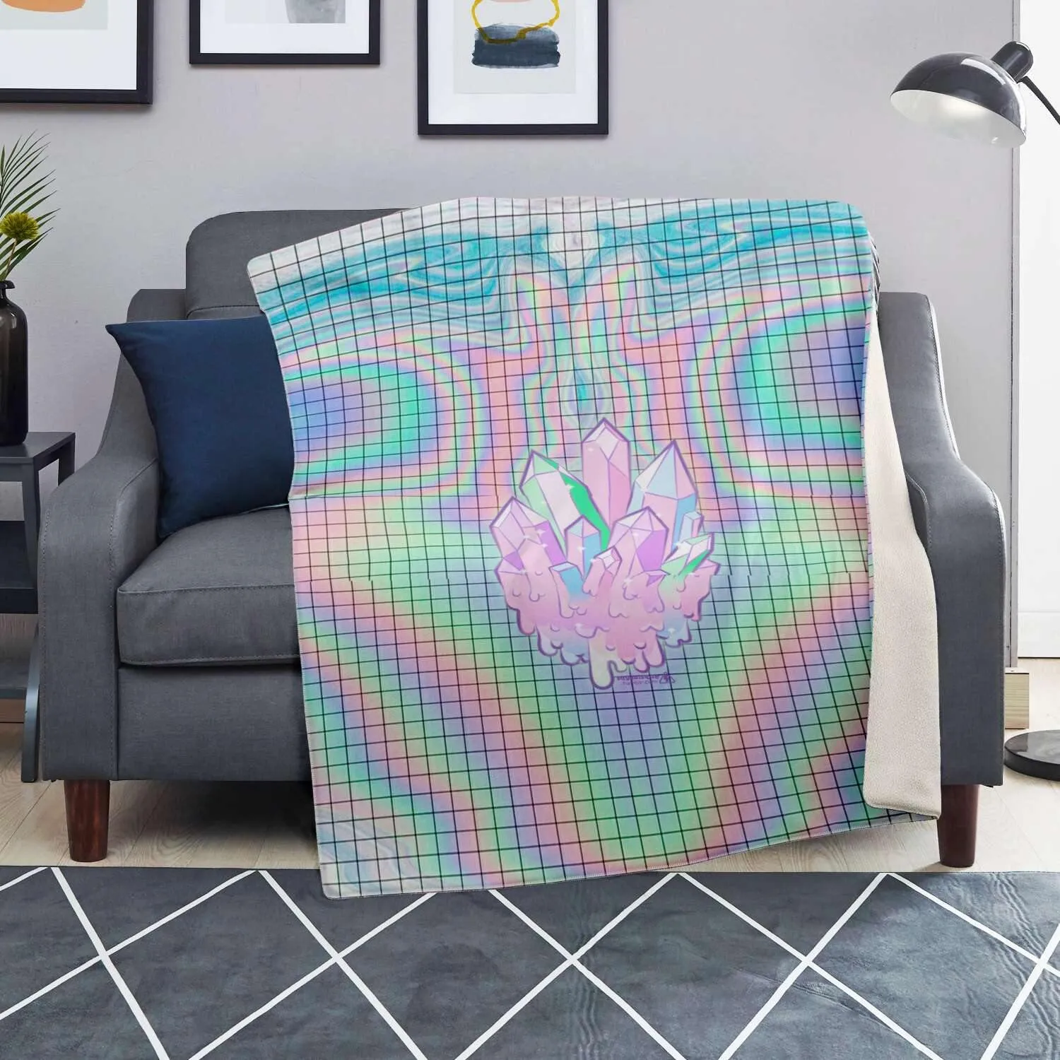 Holographic Crystal Blanket