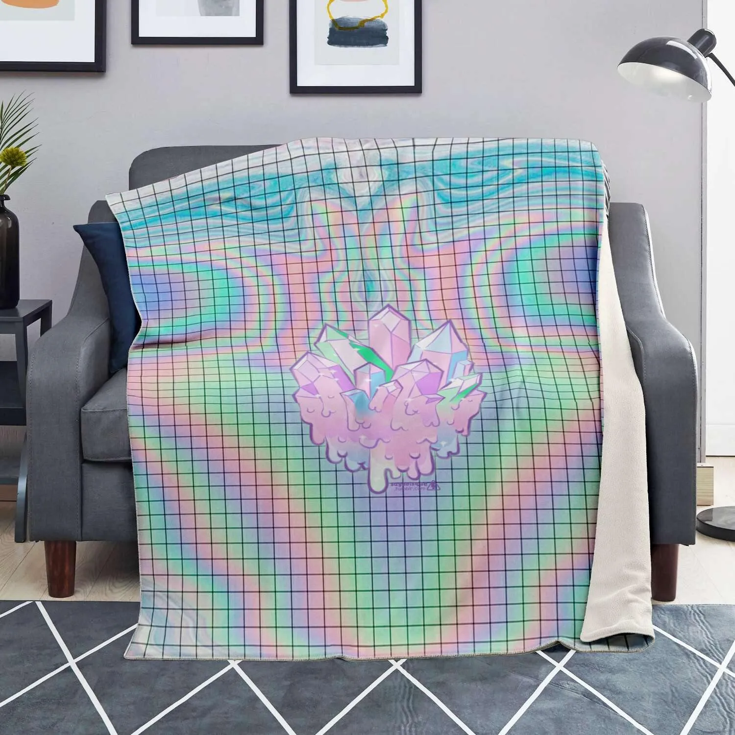 Holographic Crystal Blanket