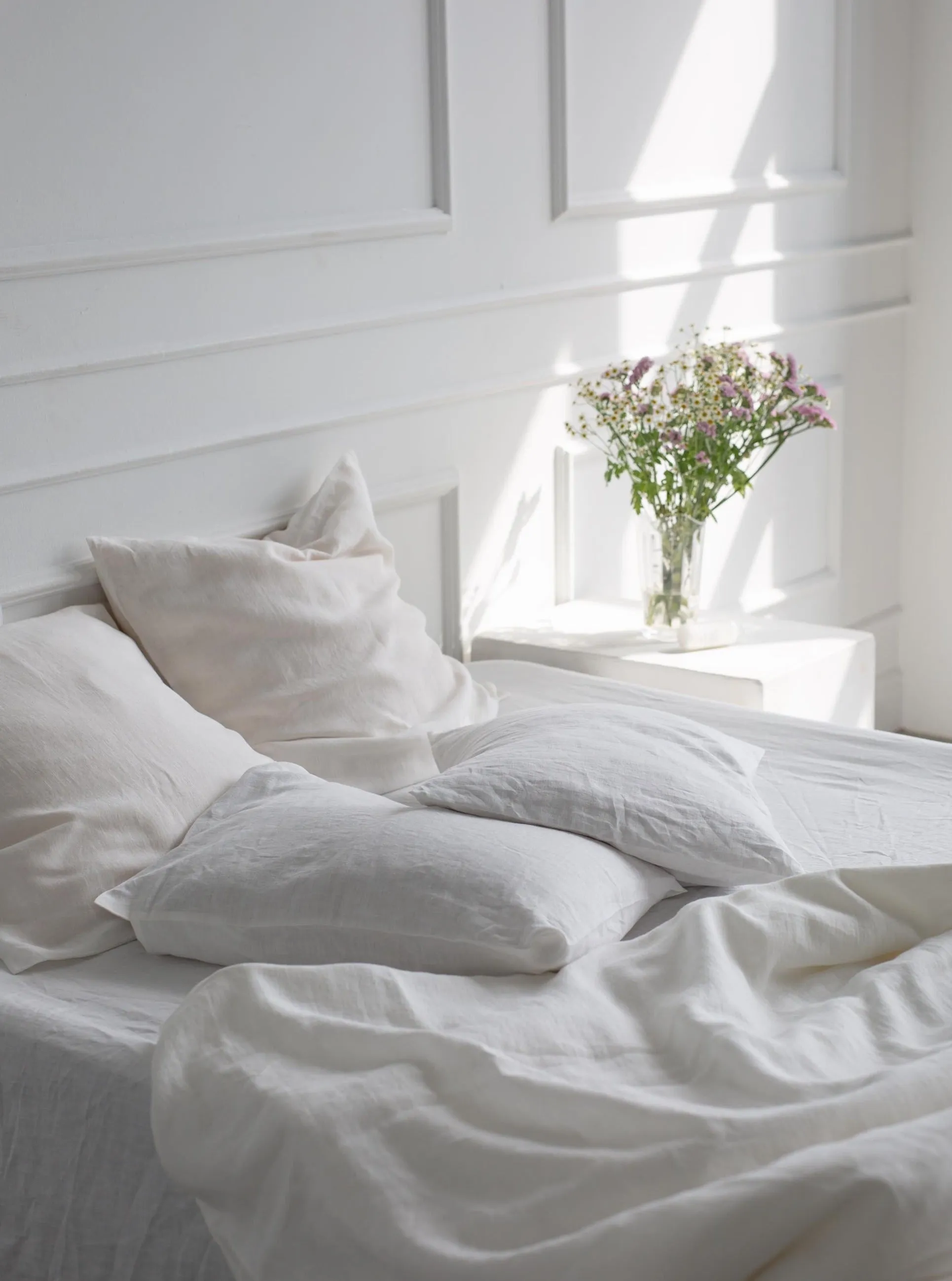 Linen Bedding Set - White