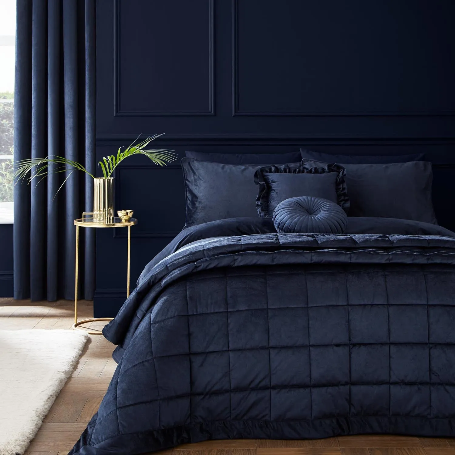 Reagan Soft Touch Matt Velvet Duvet Cover Set - Navy