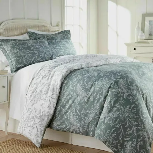 Southshore Fine Linens Lightweight Reversible Floral Quilt and Sham Set