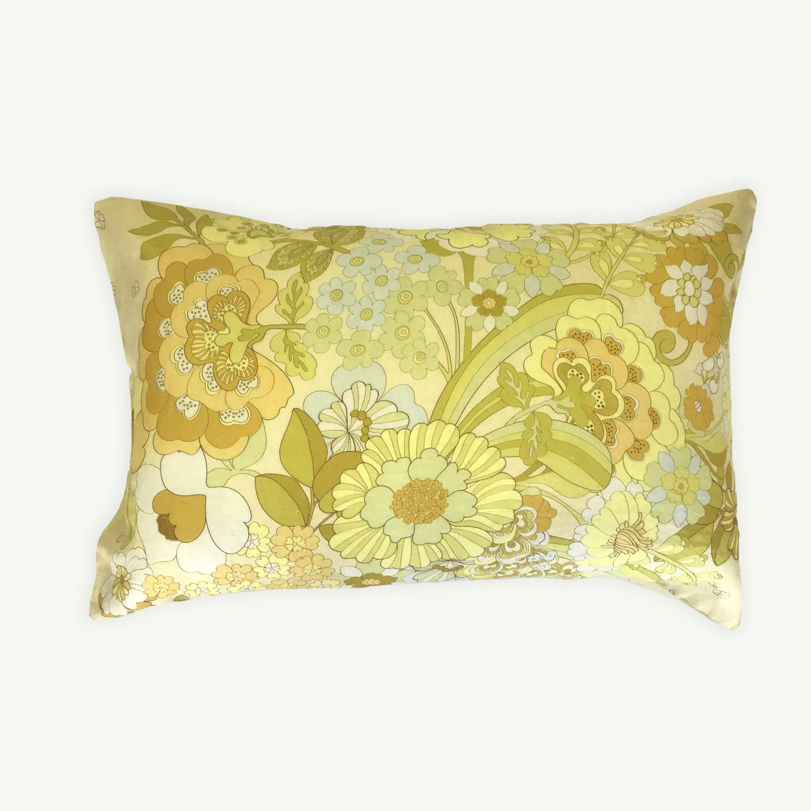 Summer Blooms Quilt and Pillowcase Set