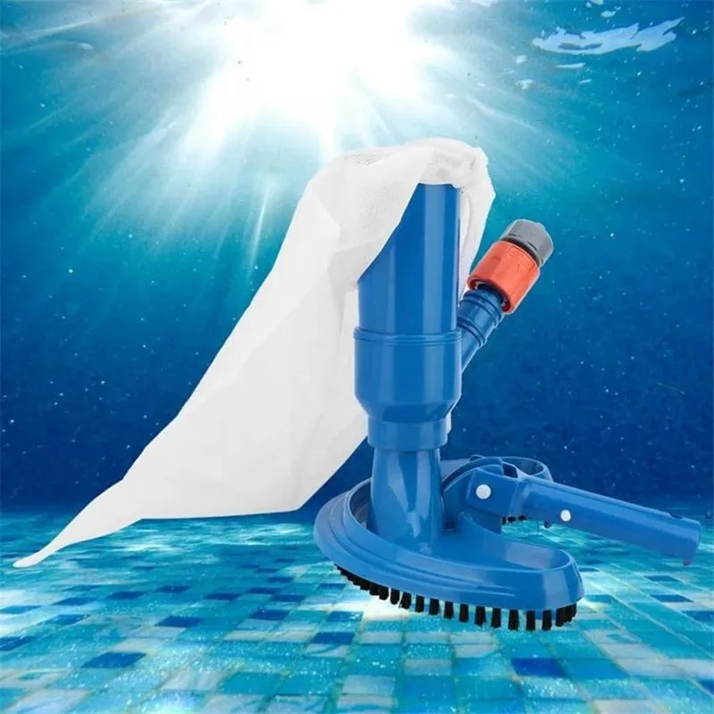 Swimming pool vacuum cleaner - efficient cleaning