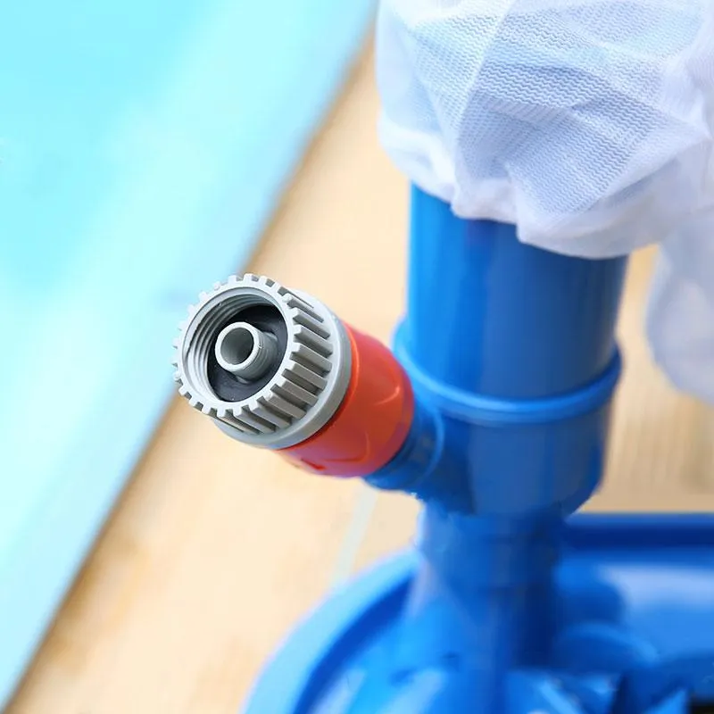 Swimming pool vacuum cleaner - efficient cleaning