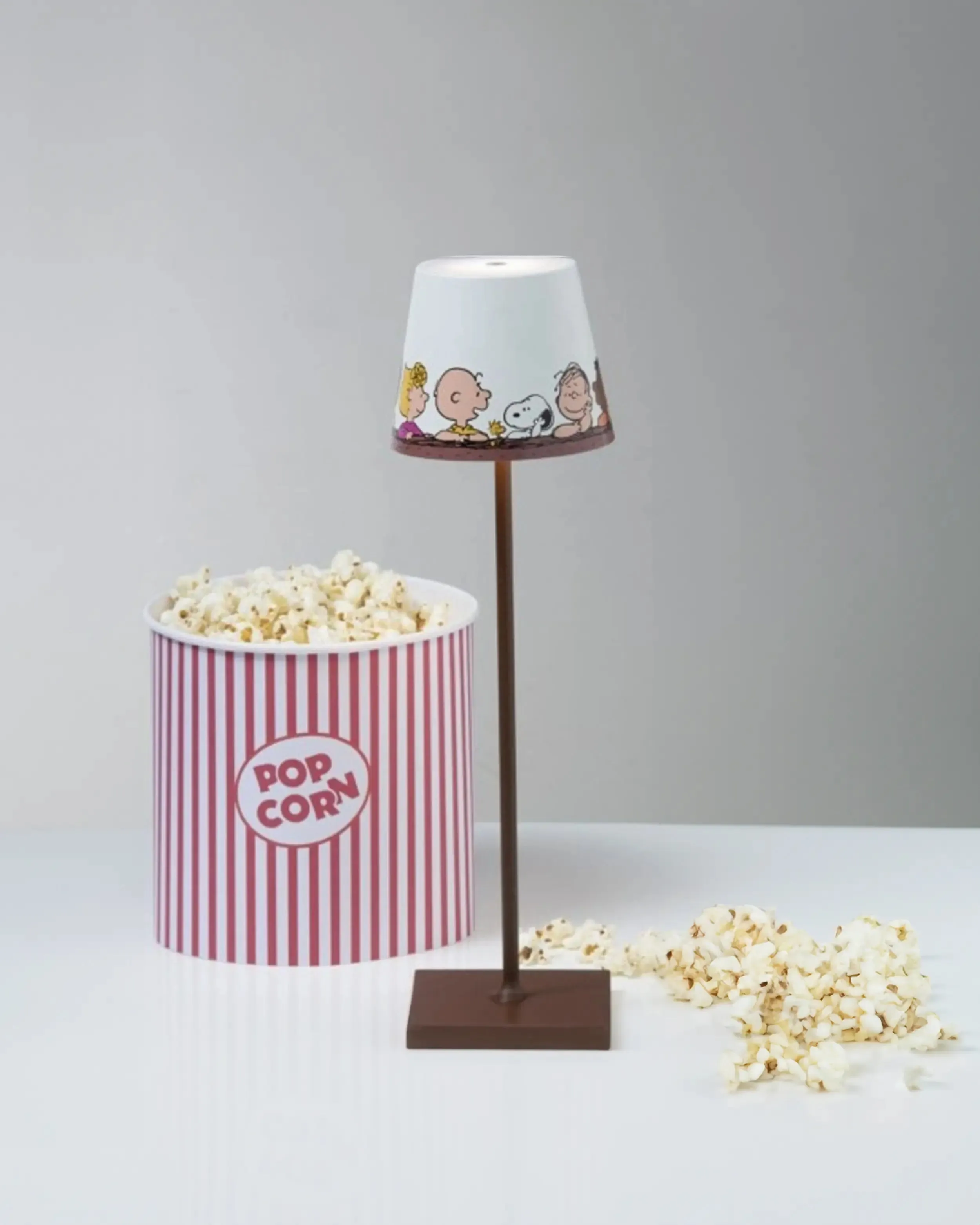 Zafferano Lampes à Porter Poldina x Peanuts table lamp